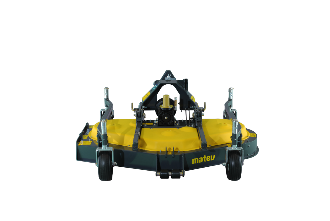 Anbaugerät für die Kommunaltechnik und Traktoren. Zwischenachsmähwerk.